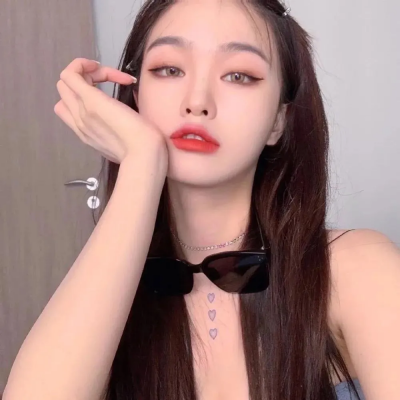 摆摊后，全城大哥都来给我打下手